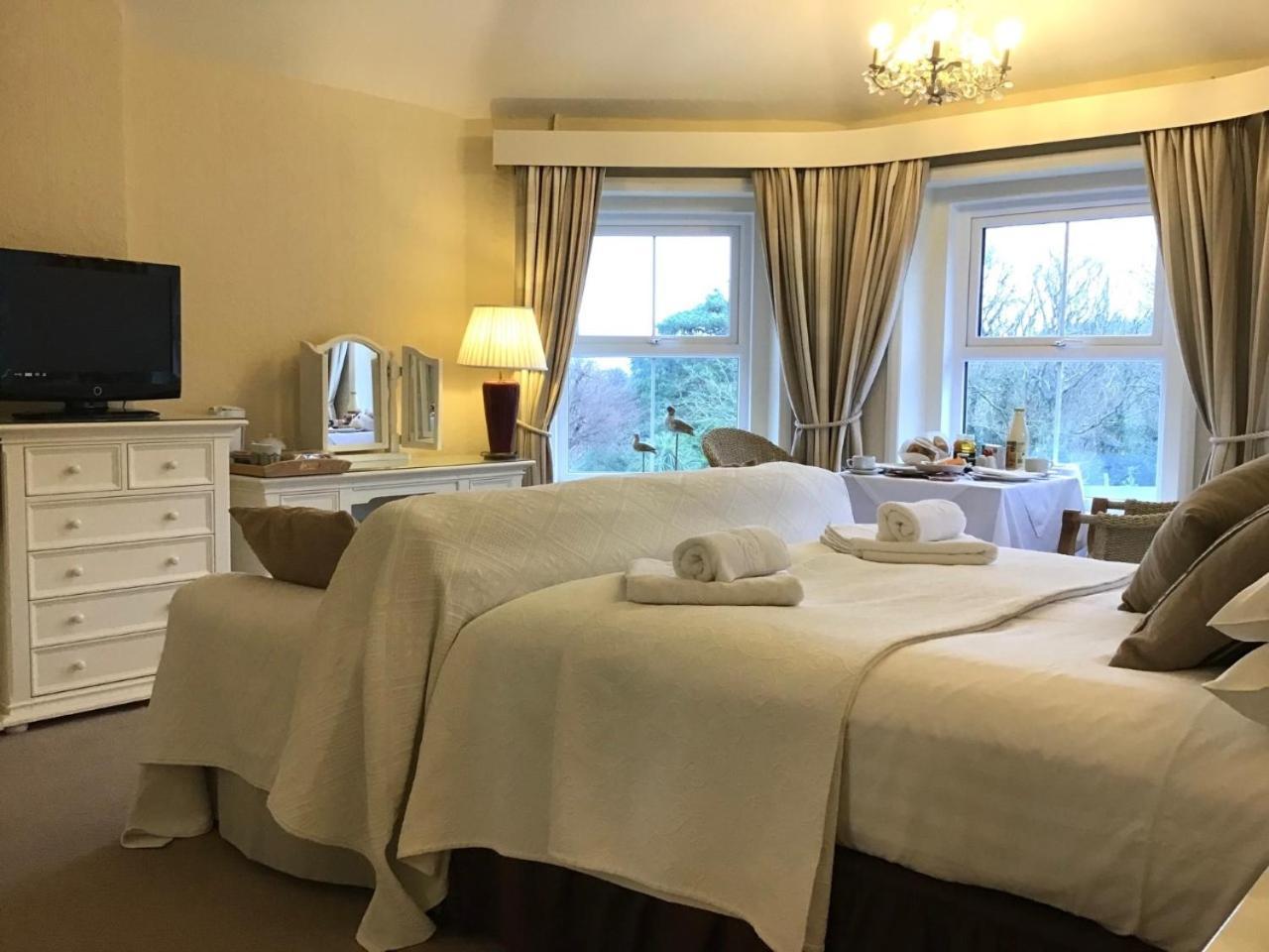 Fernbank Hotel Шанклин Екстериор снимка