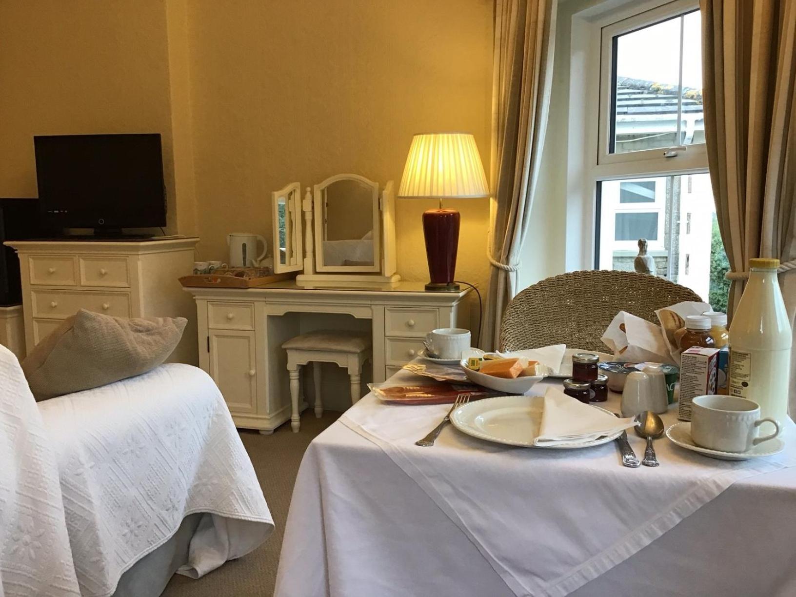 Fernbank Hotel Шанклин Екстериор снимка